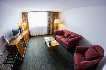 Ramada By Wyndham Hotel